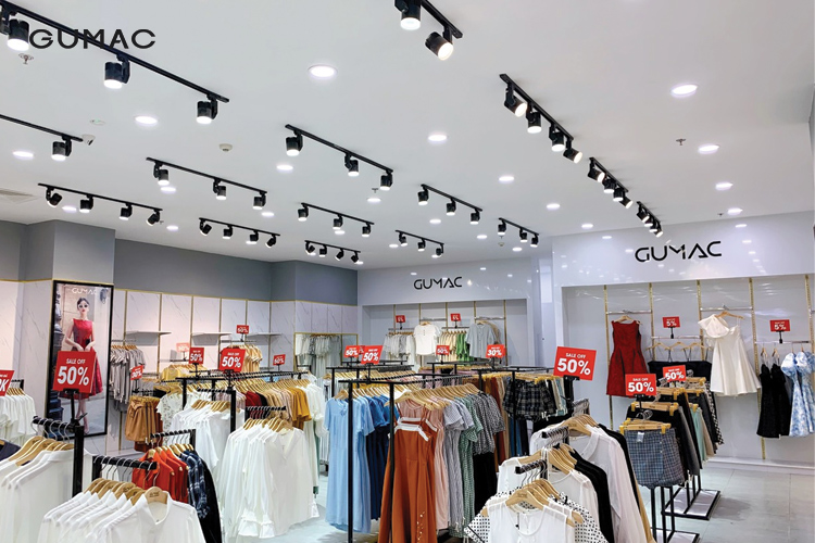 Cửa hàng GUMAC&nbsp;cung cấp áo sơ mi nữ cao cấp