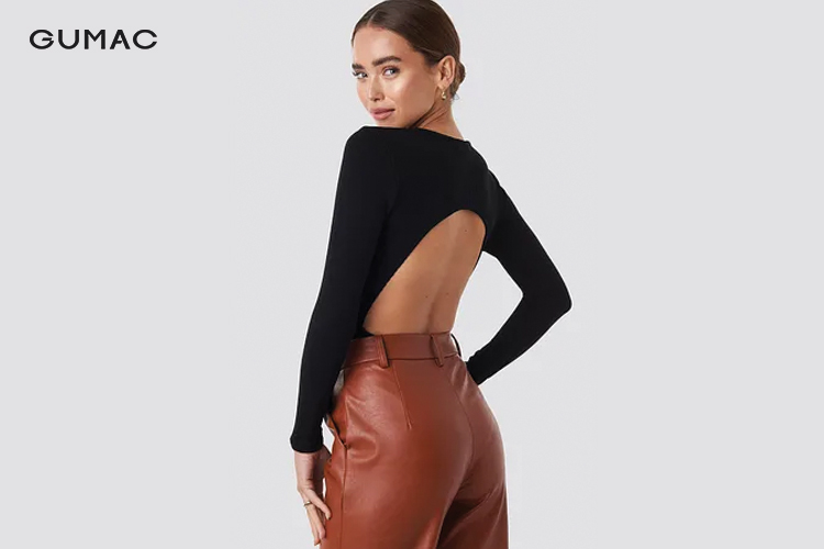 Chọn bodysuit có thiết kế phần lưng xẻ sâu