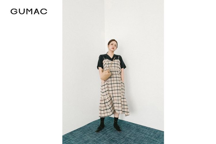 Không sử dụng trang phục sọc ngang&nbsp;