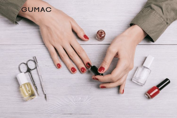 Để lớp gel khô tự nhiên không cần dùng máy