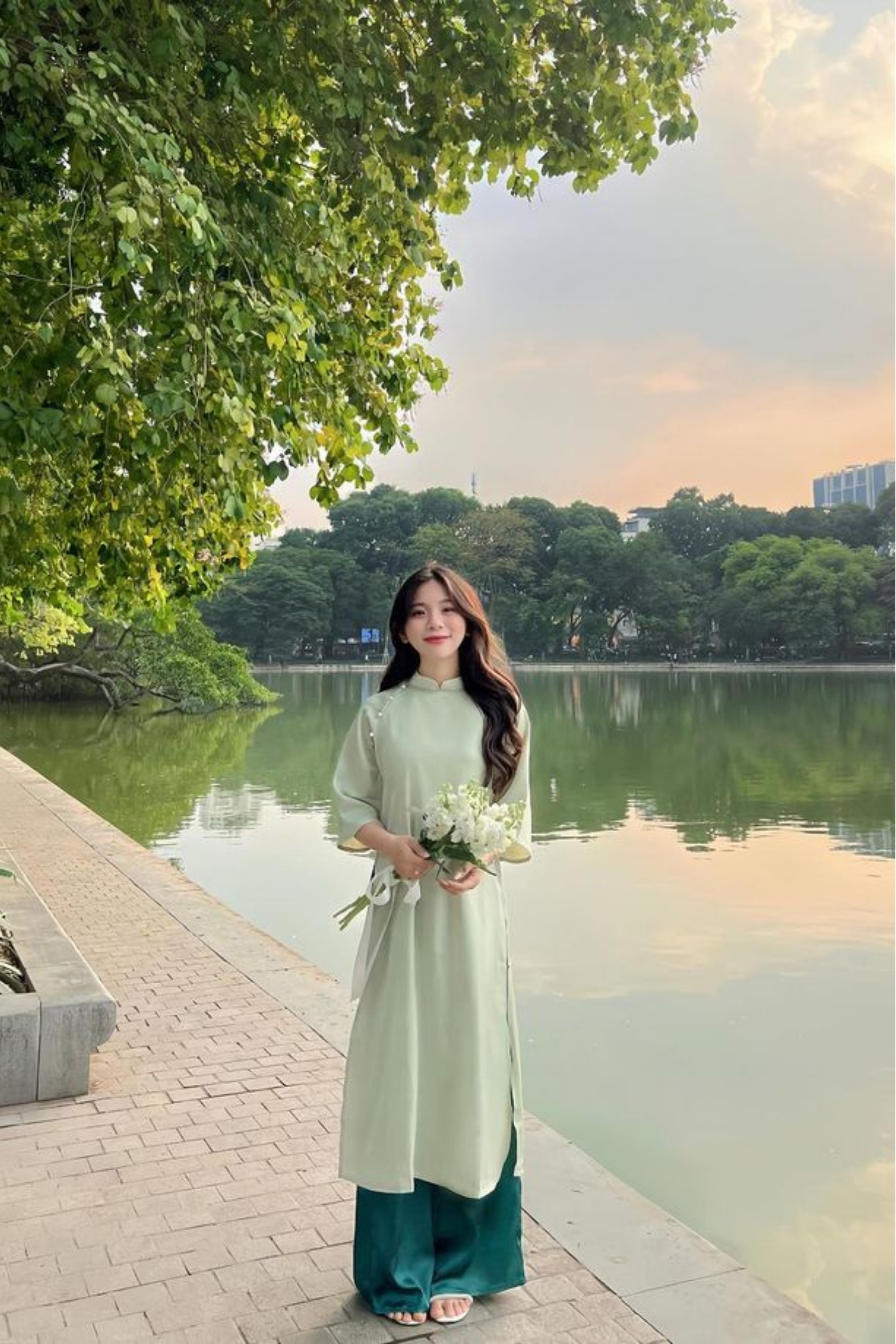 tao dang chup anh ao dai tet o ho guom