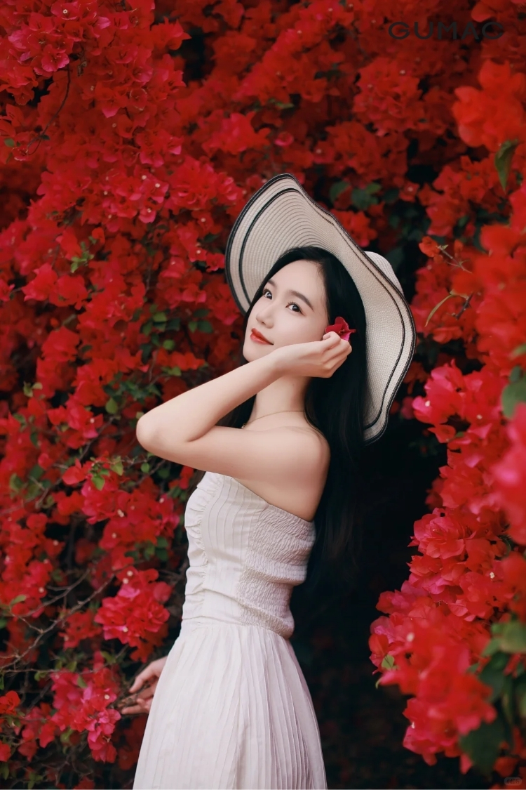 chup anh goc nghieng cung hoa giay dep