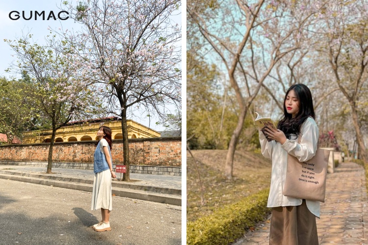 Váy yếm nâu cùng áo sơ mi chụp hình với hoa ban