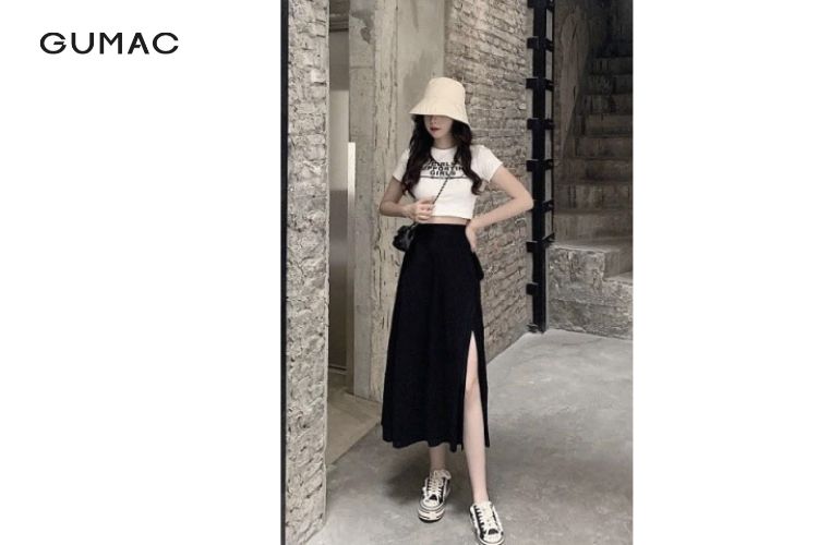 phối chân váy dài với áo thun ôm cực cuốn hút