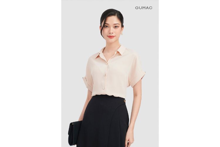 Áo sơ mi oversize phối với đồ bơi cá tính