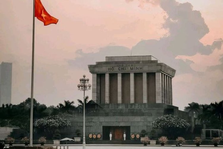 Một vài câu hỏi thường gặp liên quan đến viếng lăng Bác