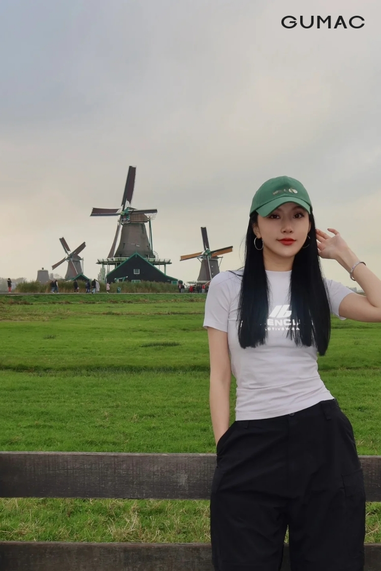 du lich ha lan mua he mac gi hop 