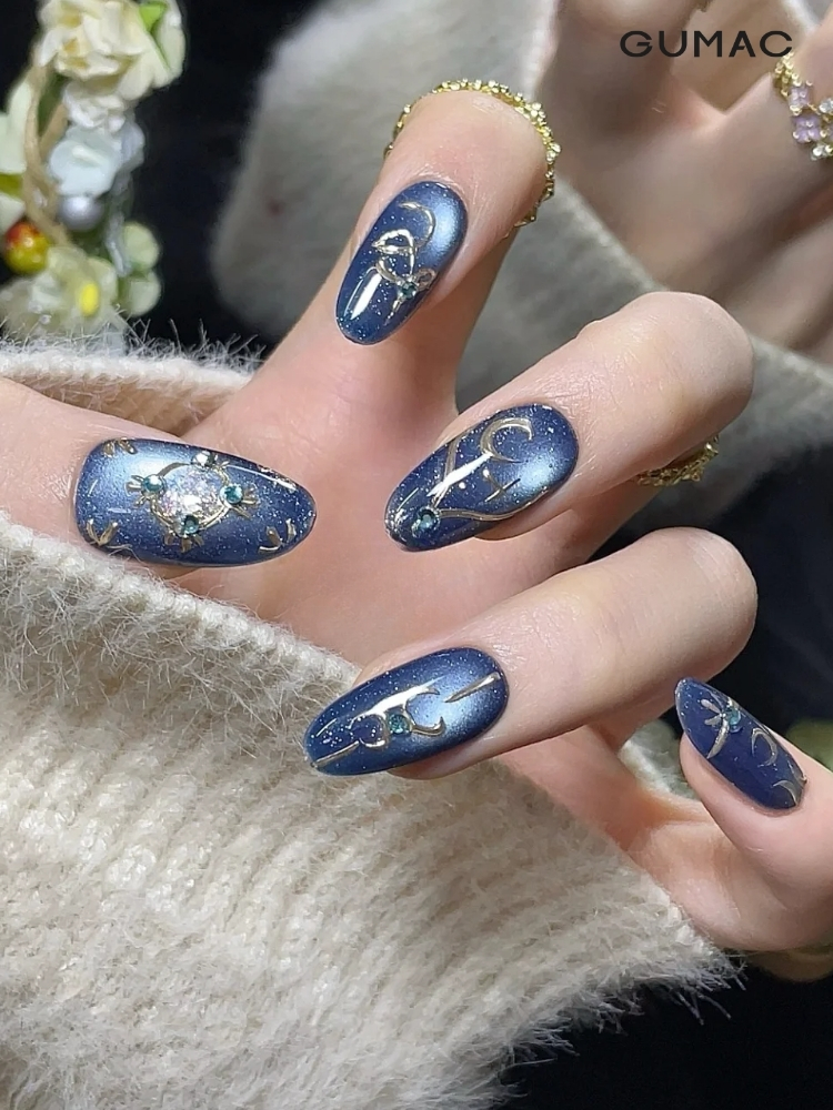 mau nail galaxy ve cung hoang dao dep