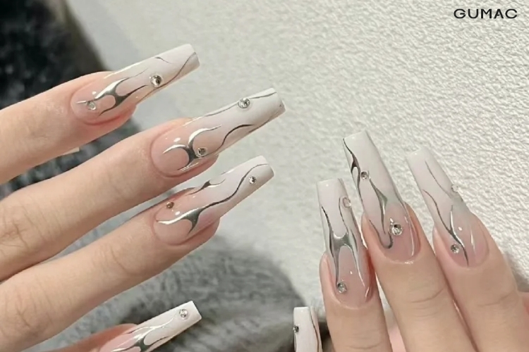 mau nail hoa tiet lua mau trang