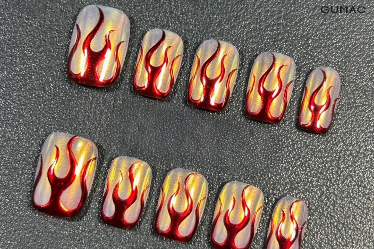 mau ve nail lua vang do