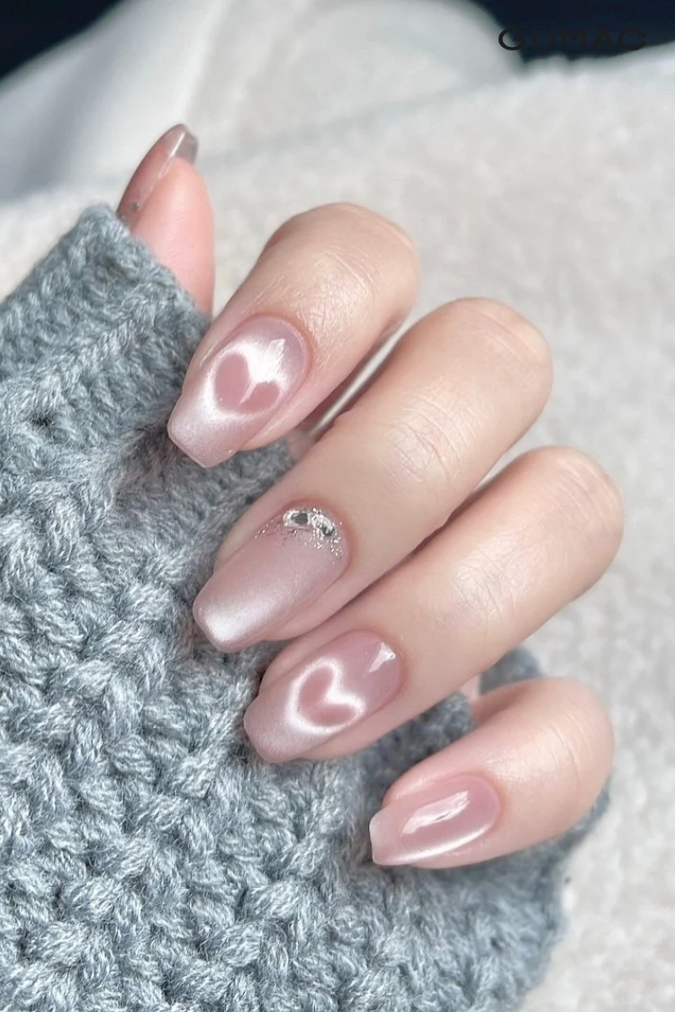 mau nail mat meo hinh trai tim