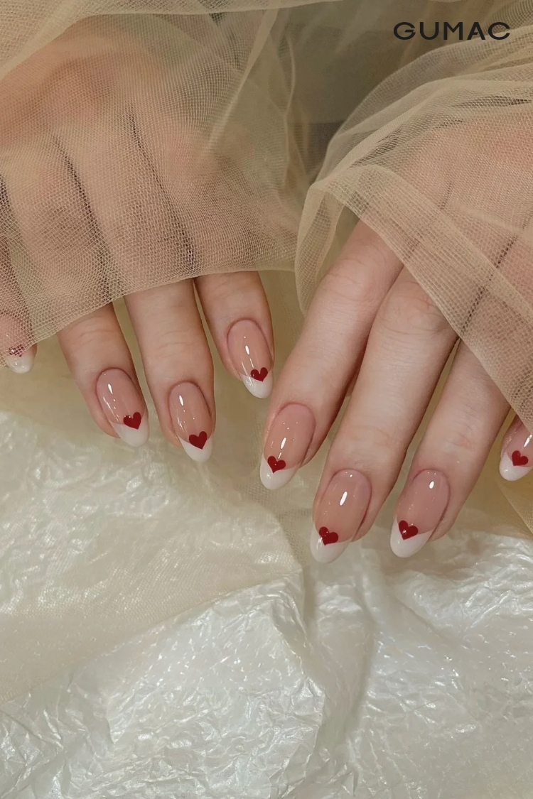 mau nail ve trai tim dau mong doc dao