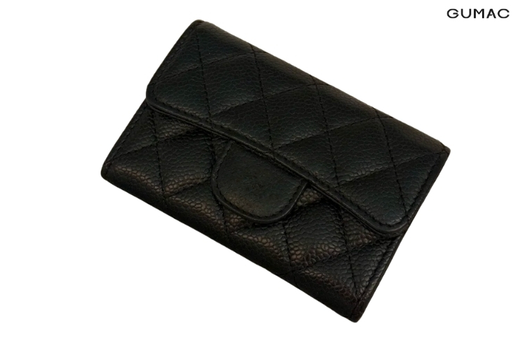 menh thuy hop vi mau den