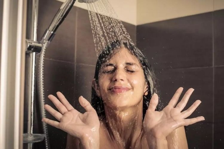 Vào mùng 1 có nên gội đầu không