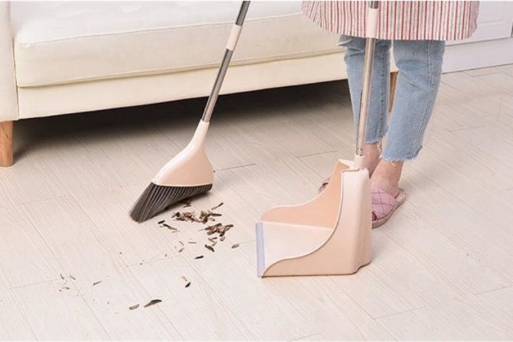 Kiêng quét nhà, đổ rác&nbsp;