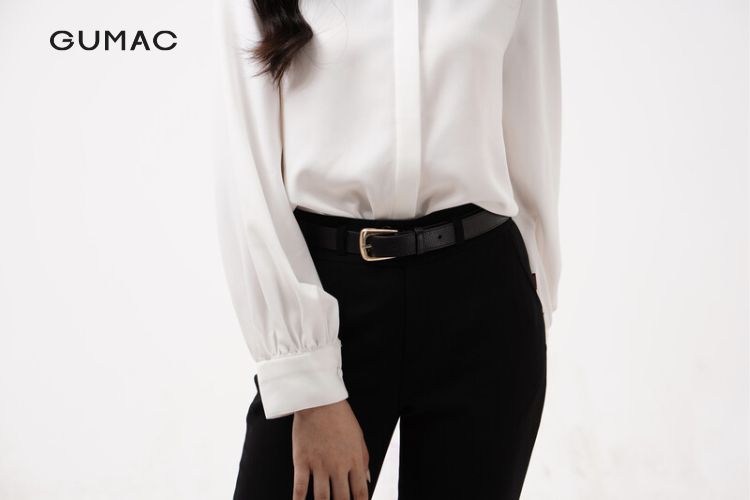 Chọn thắt lưng màu đen basic mix áo sơ mi thanh lịch