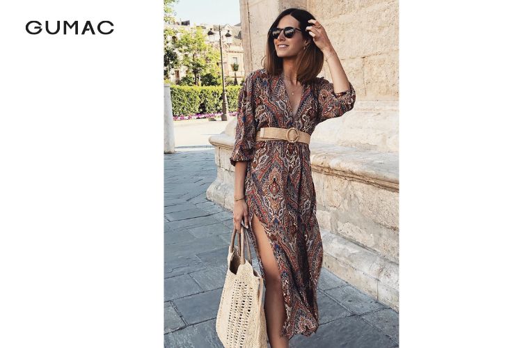 Dùng dây cói làm thắt lưng cho các bộ đầm hoạ tiết