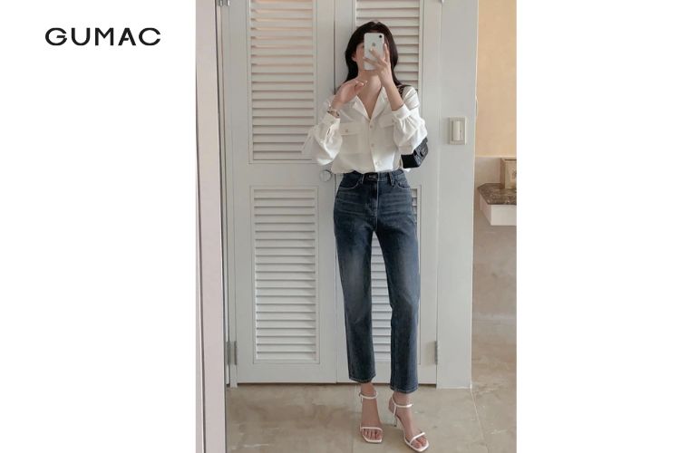 Quần jean ống đứng phối cùng áo sơ mi thanh lịch