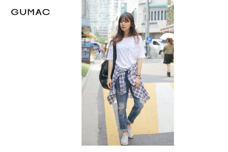 áo flannel phối quần jean rách