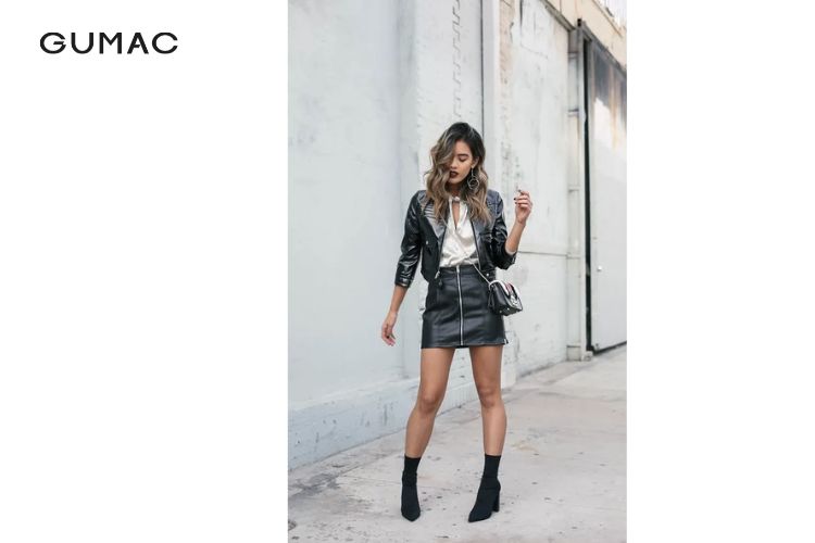 áo khoác da phối chân váy ngắn giày boot