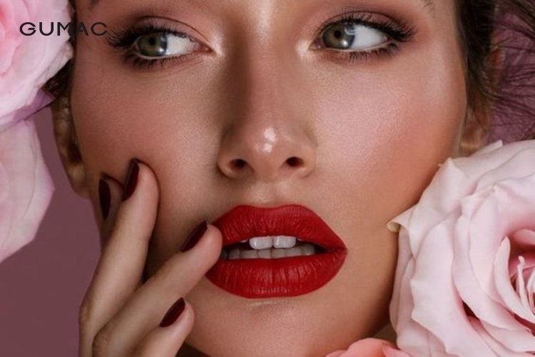 Những lưu ý khi đánh son lì