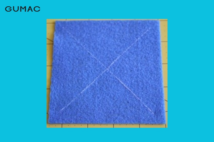 Bước 1 Cắt vải dạ