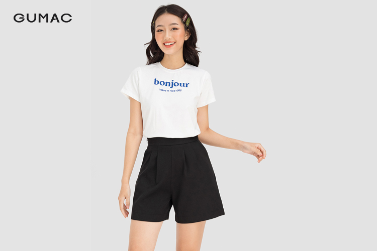 Áo phông kết hợp với quần short
