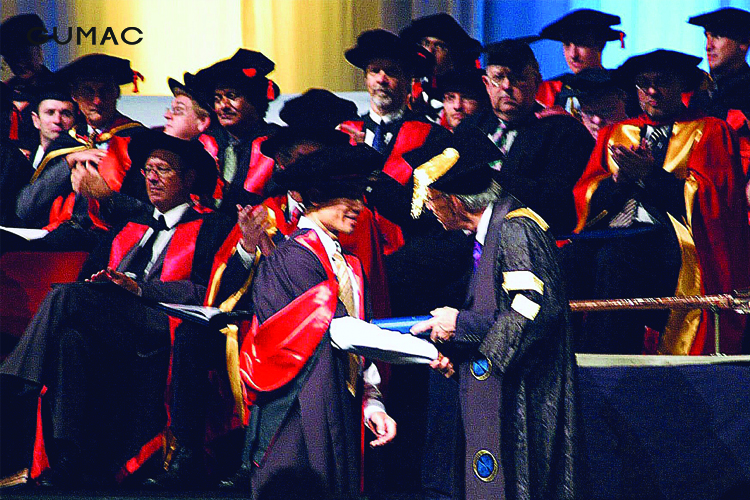 Những lưu ý khi chọn trang phục dự lễ tốt nghiệp